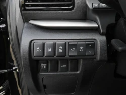 MITSUBUSHI ECLIPSE CROSS 21
