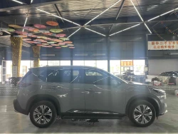 Nissan X-Trail 6