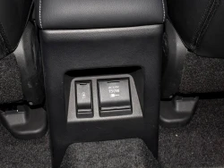MITSUBISHI MONTERO SPORT 33