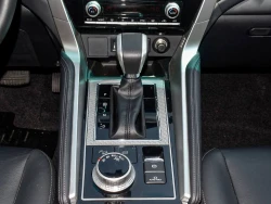 MITSUBISHI MONTERO SPORT 22