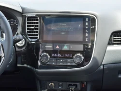 MITSUBISHI OUTLANDER 11