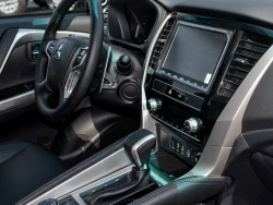 MITSUBISHI MONTERO SPORT 20