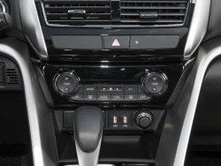 MITSUBUSHI ECLIPSE CROSS 12