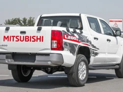 MITSUBISHI L200 3