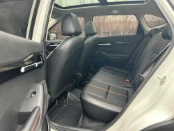 KIA KX3 5