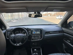 Mitsubishi Outlander 4