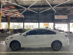 Kia K3 6