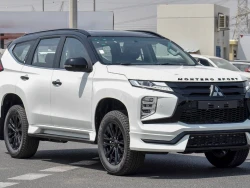 MITSUBISHI MONTERO SPORT 1