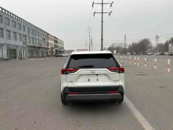 Toyota RAV4 2