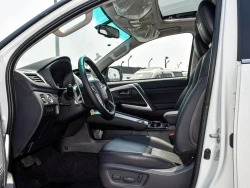 MITSUBISHI MONTERO SPORT 29