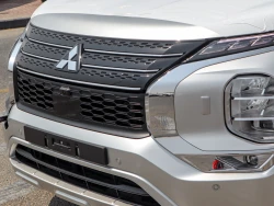 MITSUBISHI OUTLANDER 2