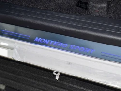 MITSUBISHI MONTERO SPORT 27